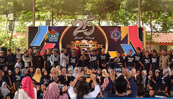 Pererat Silaturahmi, Alumni 94 SMP Negeri 1 Juwana Gelar Reuni Perak