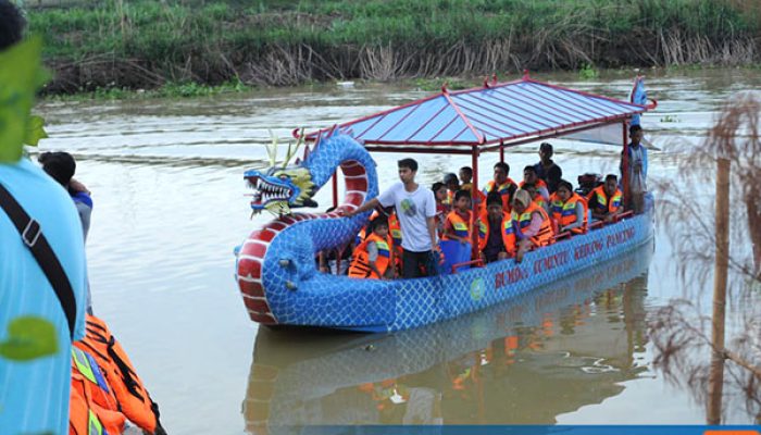Kreatif. BUMDes Kedungpancing  Kembangkan Perahu Wisata Sungai Silugonggo