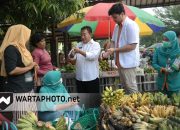 Peduli Kesehatan Warga Pati, Anggota DPR RI Imam Suroso Bagikan Masker dan Hand Sanitizer
