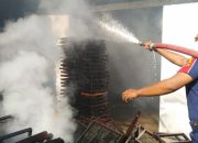 Over Suhu, Pabrik Arang di Gadingrejo Juwana Terbakar